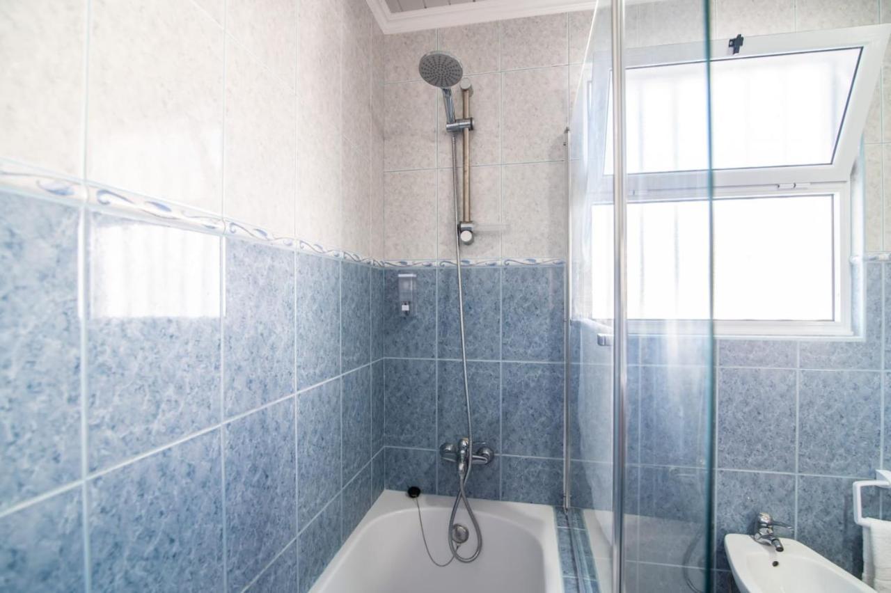 ポヴォアサン Casa Xadrezヴィラ エクステリア 写真